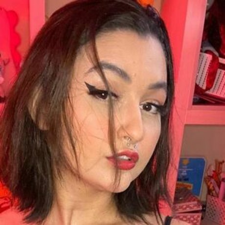 Nathye セクシーなポルノスター 写真