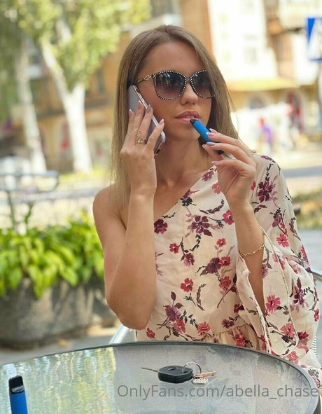 abella chase ホットなスター 写真