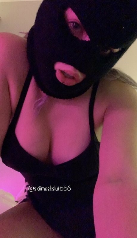 skiimaskslut666 セクシーなポルノスター 写真