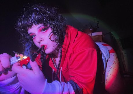 violetvainefree エロティックなモデル 写真