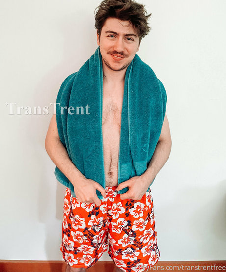 transtrentfree エロティックなポルノスター 写真