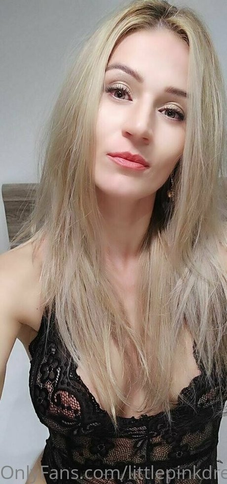 littlepinkdreamfree 裸のポルノスター 写真