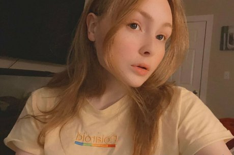 shy trans free 最高のスター 写真