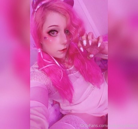 hollynicolebtch ポルノスター ヌード 写真