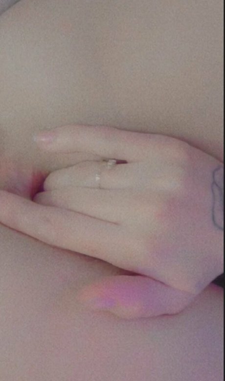 goth kitteen 女優 画像