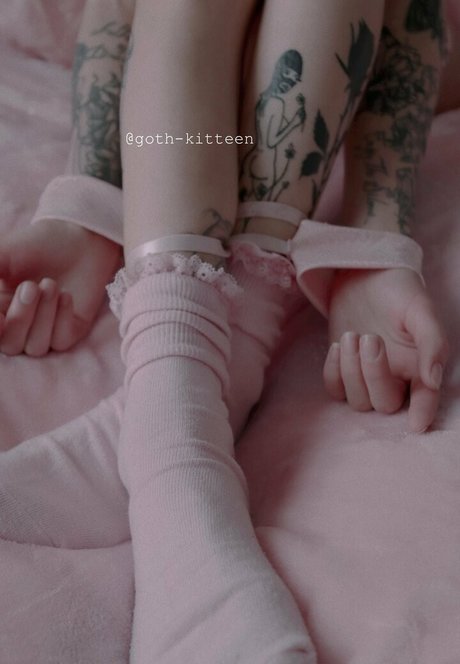 goth kitteen ポルノスター 写真