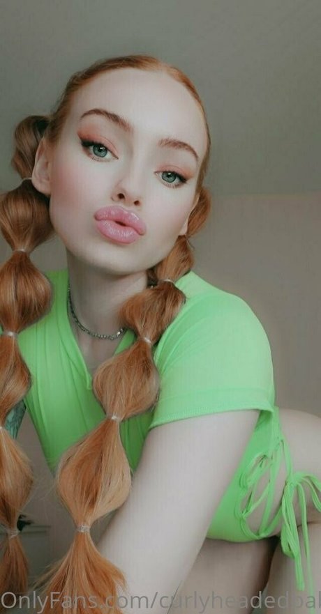 curlyheadedbaby18 ポルノスター ヌード アーカイブ