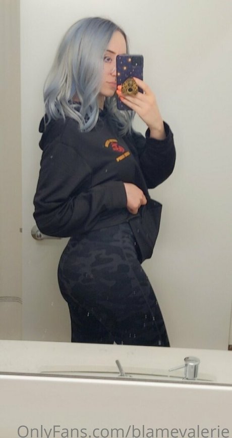 blamevalerie ポルノモデル 画像