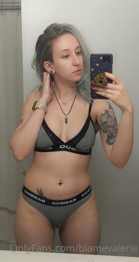 blamevalerie かわいいスター 写真