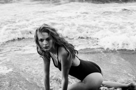 Anais Garnierbe セックス女優 写真