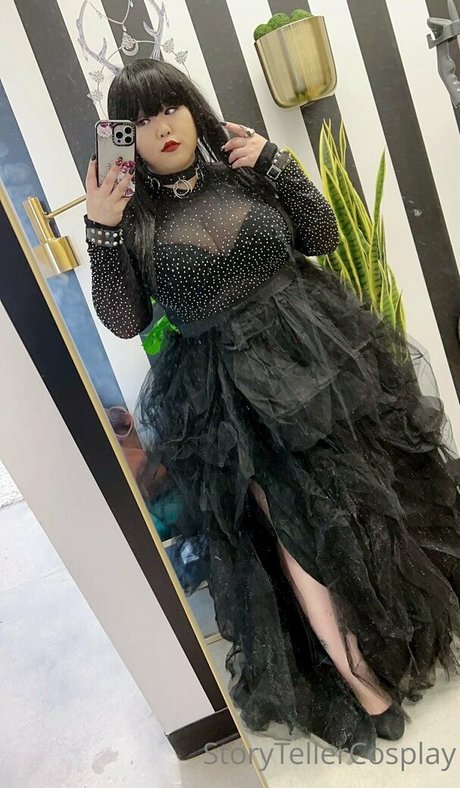 storytellercosplay ヌード女優 ギャラリー