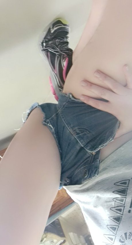 toniclust セックス女優 写真