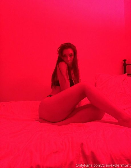 ダディVIPオンリーファンズ セクシーヌード 写真