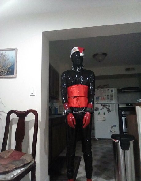 sir latexman 可愛いモデル 写真
