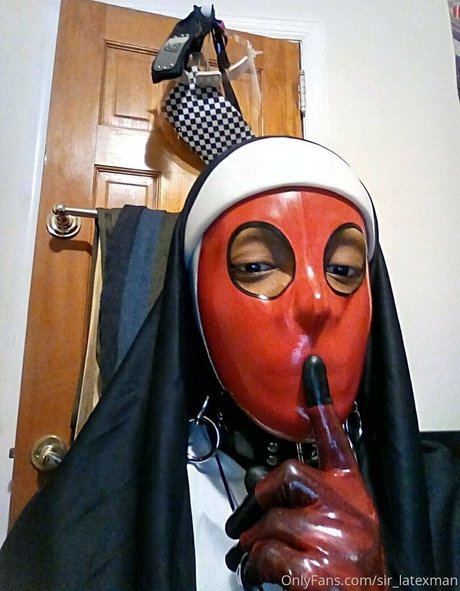 sir latexman ヌードモデル 写真