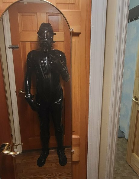 sir latexman ポルノスター 無料 ギャラリー