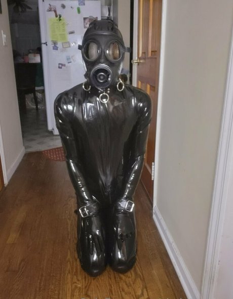 sir latexman かわいいポルノスター 写真