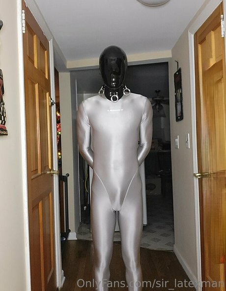 sir latexman 高品質スター 画像