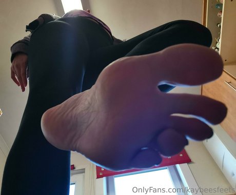 kaybeesfeets アダルト女優 画像