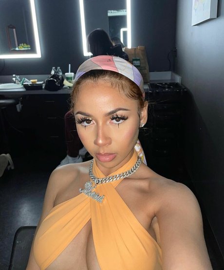 Mariah The Scientist セクシーなスター 写真