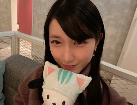 Hikaru Miyanishi ホットなモデル 写真