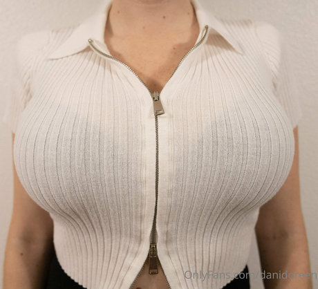 danidoreen アダルト女優 写真