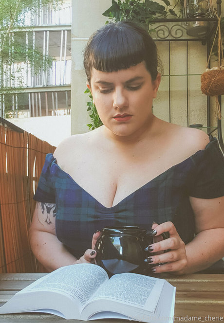 madame cherie ポルノスター ヌード 画像