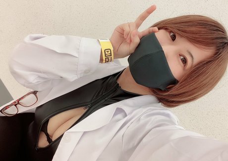 Minori Natsume 女優 写真