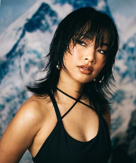 Yu Ling Wu かわいいポルノスター 写真