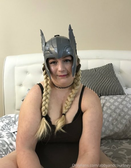 abbyandcourtney 可愛い女優 画像