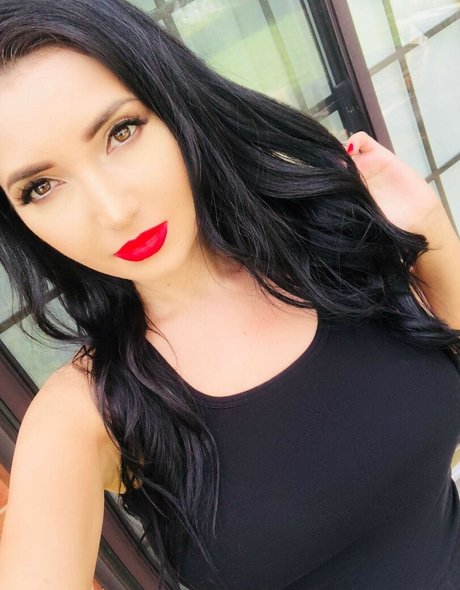 Russianxxtasy Remy 最高のスター 写真