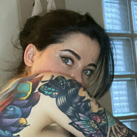 プッシータトゥーOnlyFans セクシー ギャラリー