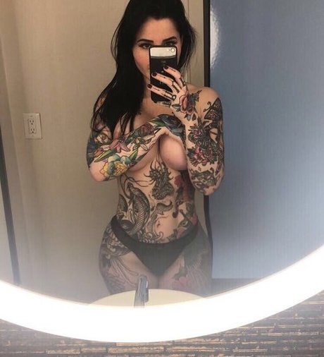 Aurore Pariente HDスター 画像