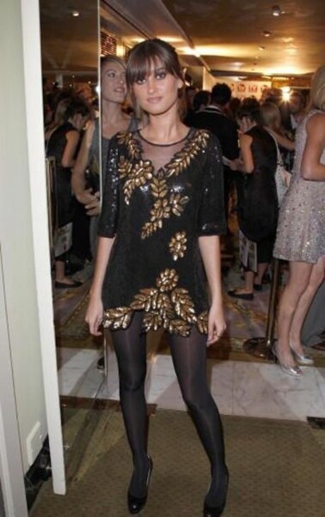 Emmerdale s Charley Webb スター ヌード 画像