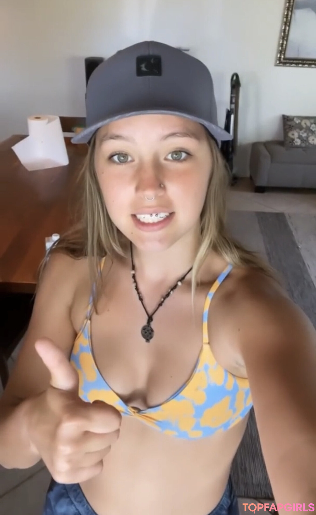 Peyton Coffee xxxモデル 画像