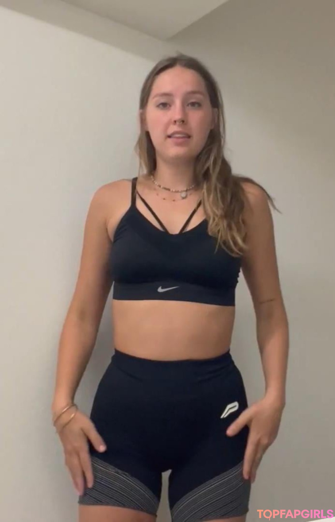 Peyton Coffee ポルノスター ホット ギャラリー