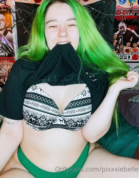 pixxxiebelle セックス女優 写真