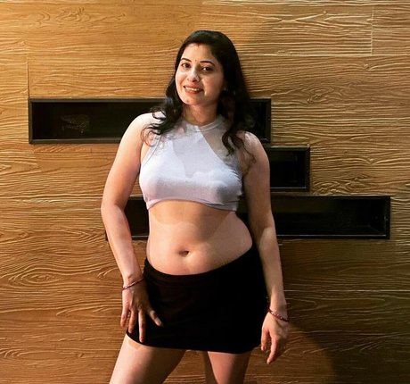 Renu Chandra 高品質のポルノスター 画像