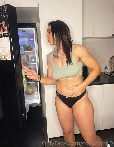Amanda Micallef 最高のスター 画像