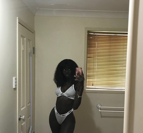 Anyang Deng 完璧なモデル 写真