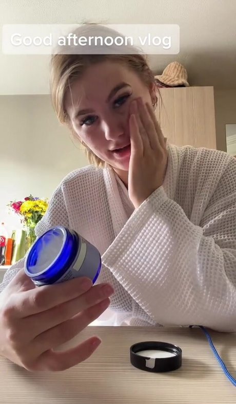 Mel Hock 無料スター 画像