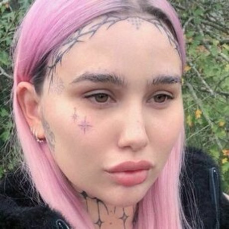 valyrian x x x ヌードのポルノスター 写真