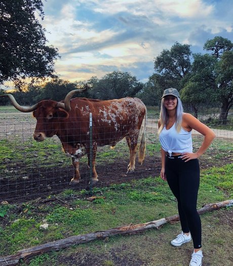 Hannah Murrell セクシーなポルノスター 写真