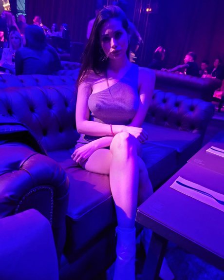 Sol Abelleira トップ女優 画像