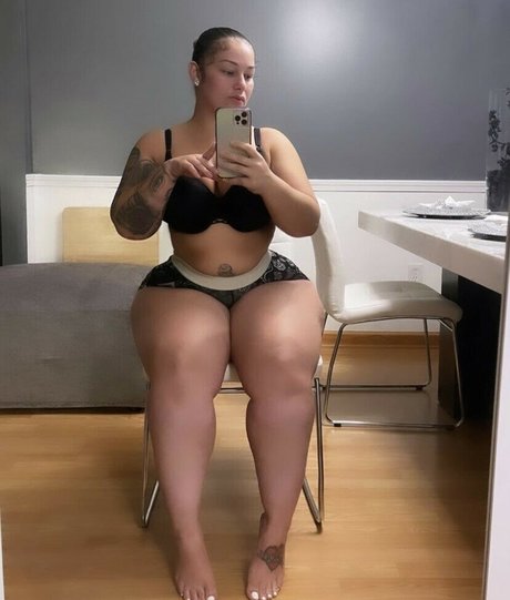sadithabodi 最高のモデル 写真