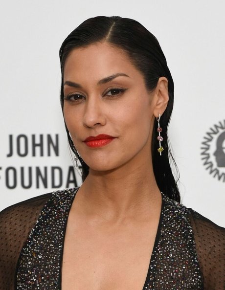 Janina Gavankar HDポルノスター 写真
