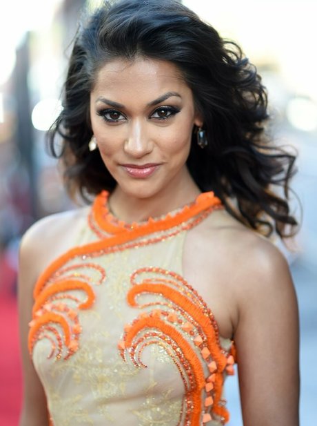Janina Gavankar 最高のスター 写真