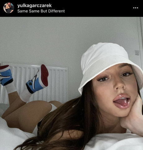 Yulkagarczarek ポルノスター 無料 画像