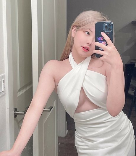 Julia Nakamura トップスター 写真
