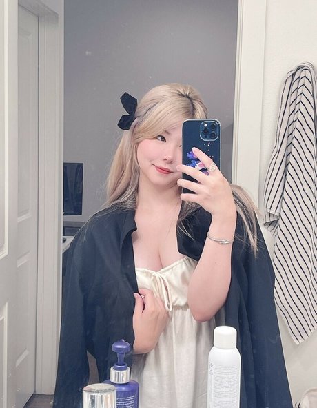 Julia Nakamura アートスター 画像